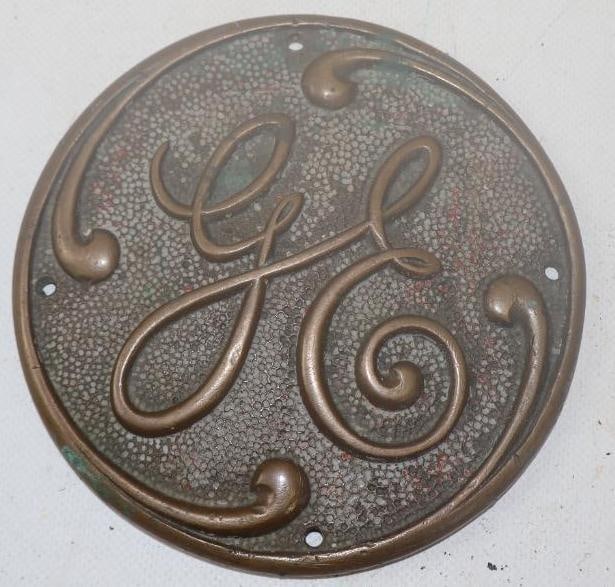 General Electric Northern Pacific Railroad Brass Bolt On Hubcap: 5.50" diameter