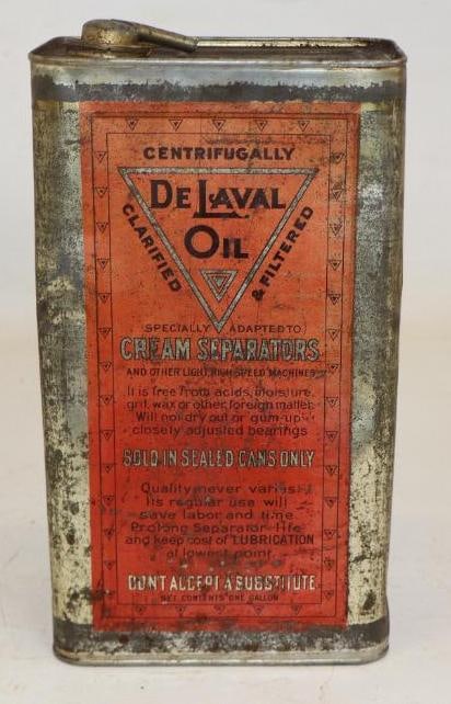 DeLaval One Gallon Hand Square Separator Oil Can (1 of 2)