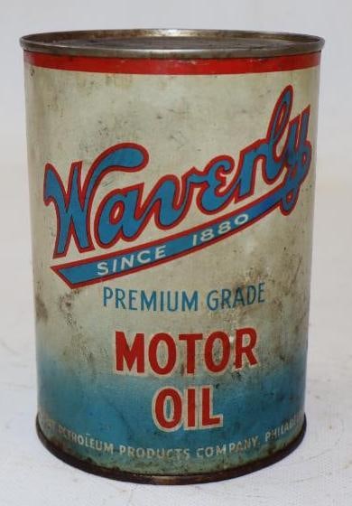 Waverly Premium Grade One Qt Metal Oil Can (1 of 2)