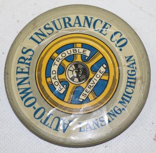 Auto Owner Insurance Lansing Michigan Road Trouble Service Pin Back Badge: 3.25" diameter missing pin back