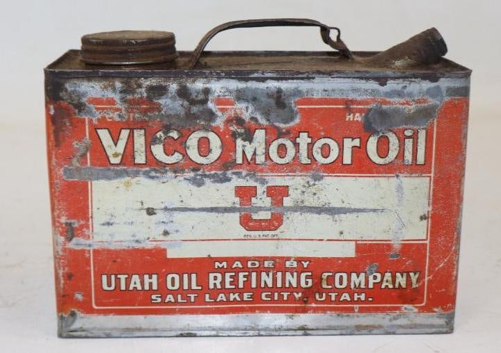 Utah Oil Refining Company Vico U Half Gallon Slim Oil Can: Empty