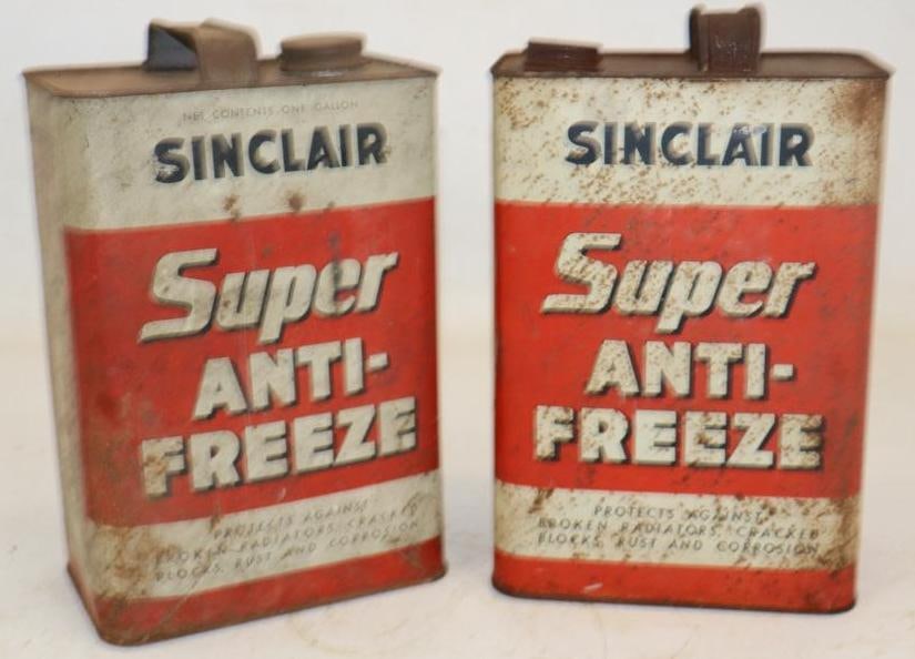 Group of 2 Sinclair Super Antifreeze One Gallon Metal Oil Cans (1 of 2)