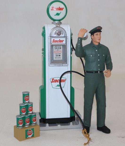 Group of 3 Sinclair Gas Pump, Gas Station Attendant And Oil Can Display (1 of 2)