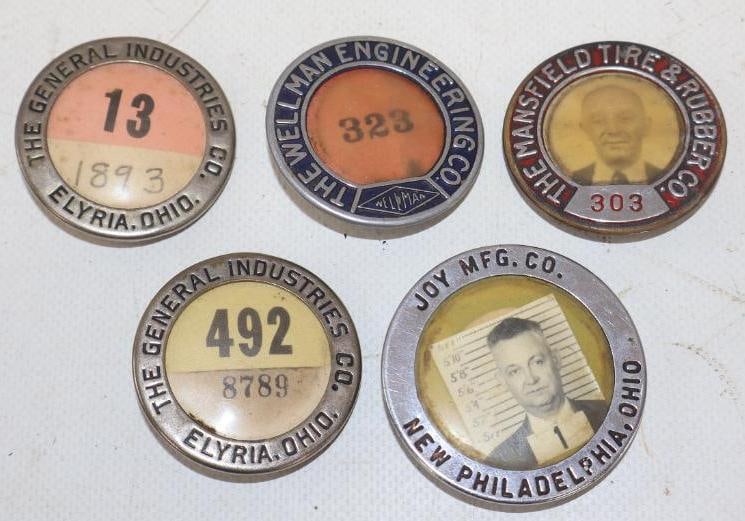Group of 5 Joy MFG, General Industries, Wellman Engineering And Mansfield Tire Employee Pin Back: 2" diameter largest