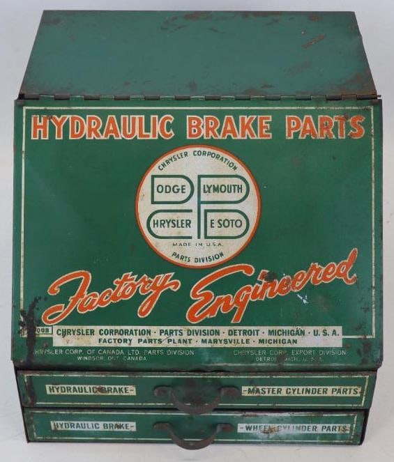 Chrysler, Dodge, Plymouth, DeSoto Dealership Countertop Brake Parts Display Cabinet (1 of 9)