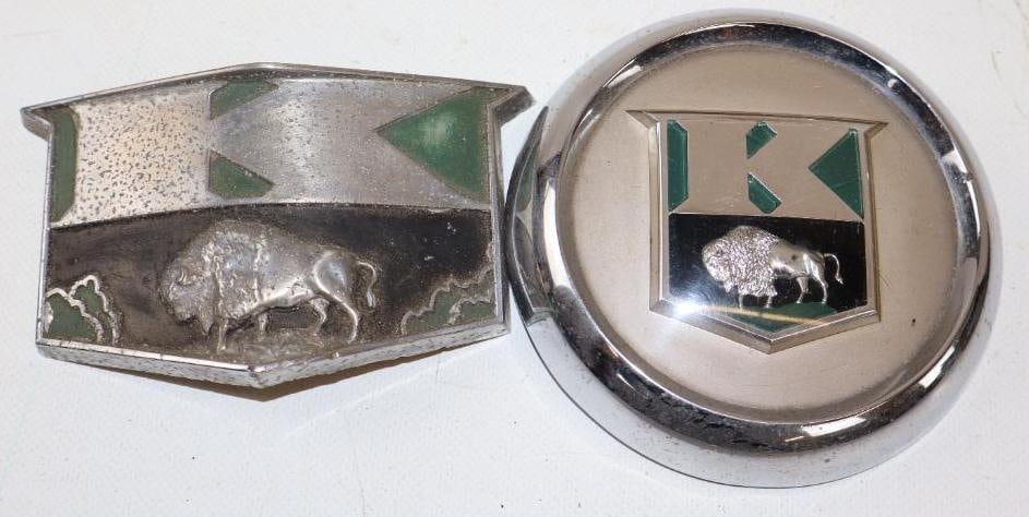 Group of  2 Kaiser-Frasier Horn Button And Grill Emblem (1 of 2)
