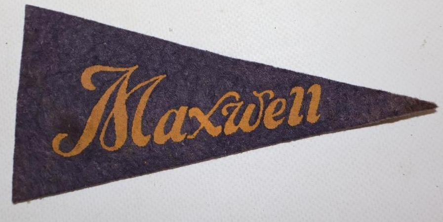 Maxwell Motor Car Co Felt Pennant: 5.50" x 2.75"