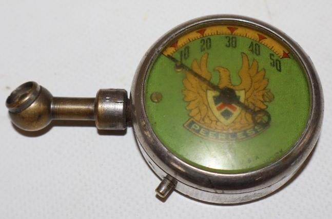 Peerless Motor Car Co Balloon Tire Pressure Gauge (1 of 2)