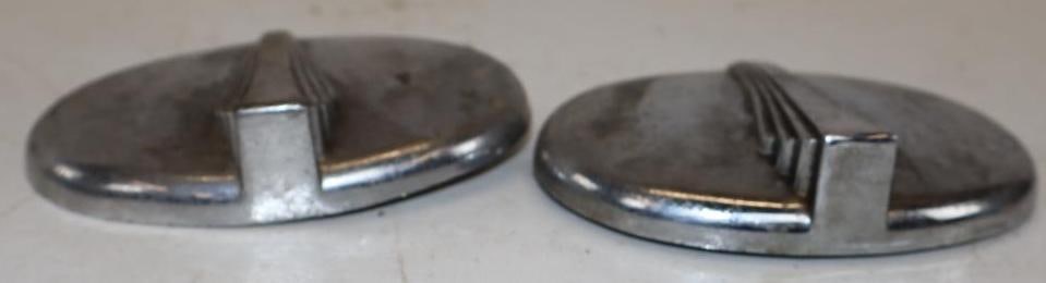 Group of 2 Oval Radiator Cap Ornaments (1 of 3)