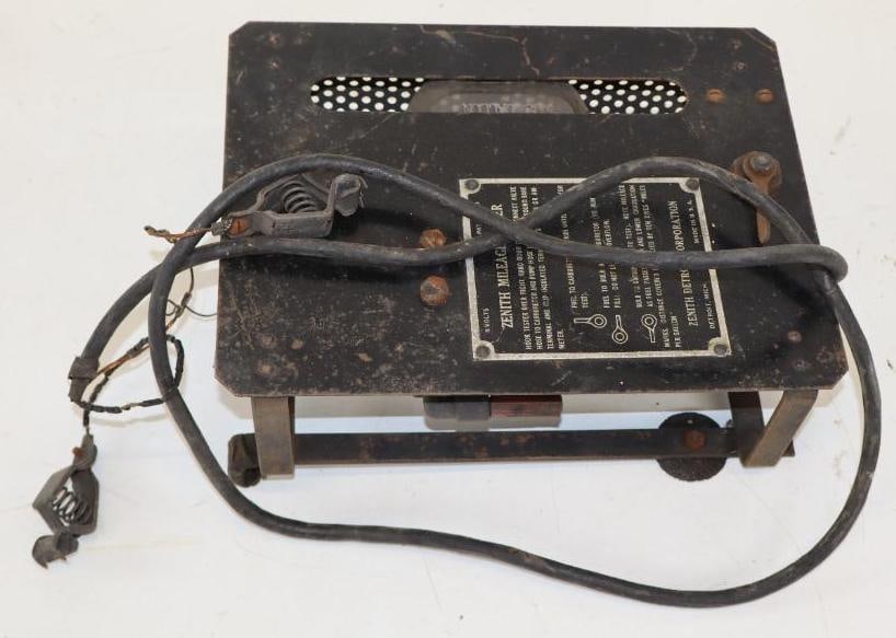 1930's Zenith 6 volt Milage Tester: 8.25" x 11" x 5"