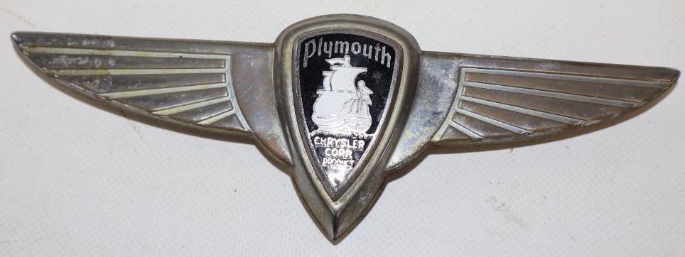1937 Cloisonne Plymouth Motor Car Co Trunk Emblem (1 of 2)