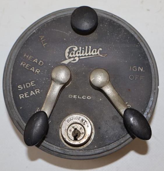 Early Cadillac Motor Car Co Ignition Switch (1 of 3)