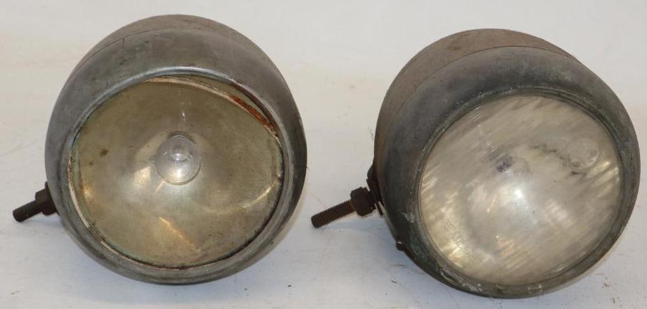 Pair of Early National Spread Light Automobile Accessary Headlights (1 of 3)