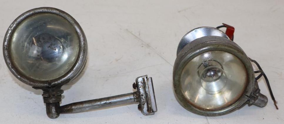Pair of Early Automobile Accessary Lights (1 of 3)