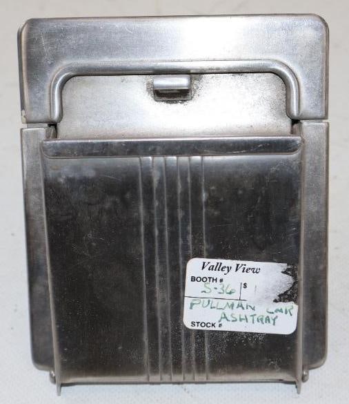 Pullman Motor Car Ash Tray: 4" x 5" x 2.50"