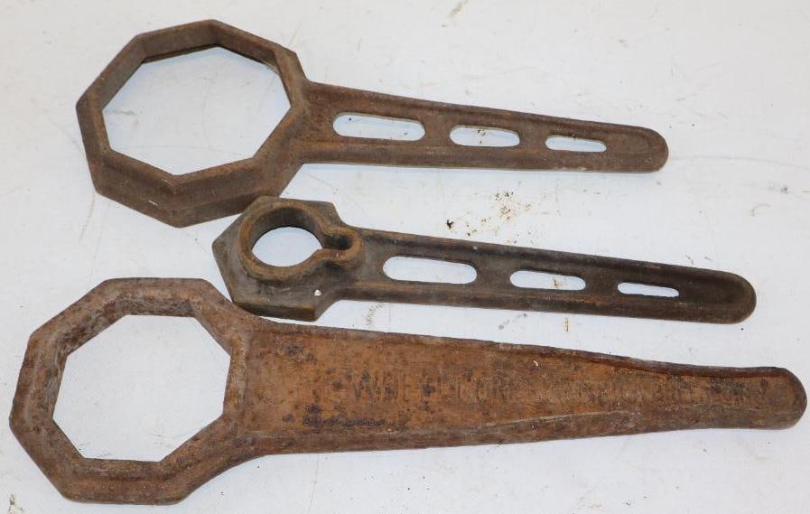 Group of 3 Different Early Automobile Hubcap Wrenches (1 of 2)