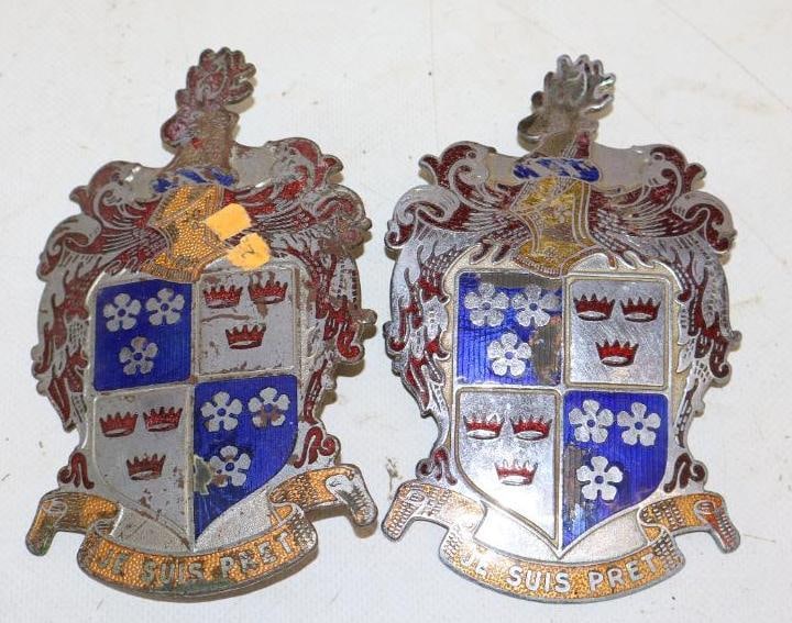 Group of 2 1947-50 Cloisonne Kaiser-Fraiser Grill Emblems (1 of 2)