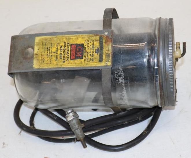GM Accessary Automatic Windshield Washer Standard Model (1 of 3)