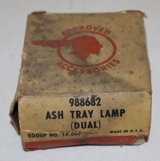 Pontiac Approved Accessory Ashtray Lamp In Original Box (1 of 3)
