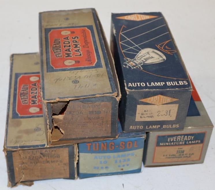Group of  5 Eveready, Carlton And Tung-Sol Countertop Mazda Lamp Display Boxes w/Bulbs (1 of 4)