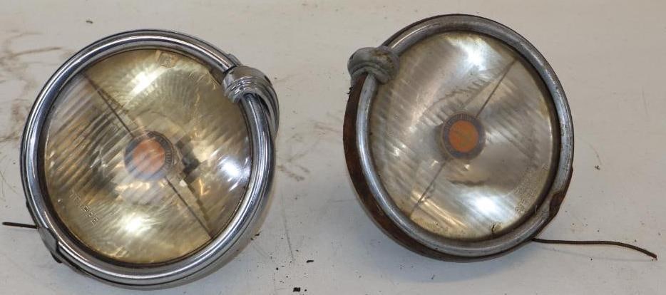 Pair of Mismatched Trippe Safety Speedlight Early Automobile Headlights (1 of 4)