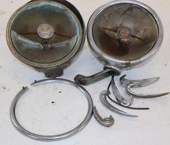 Pair of Trippe Safety Speedlight Early Automobile Headlights And Three Extra Top Trim Pieces (1 of 4)