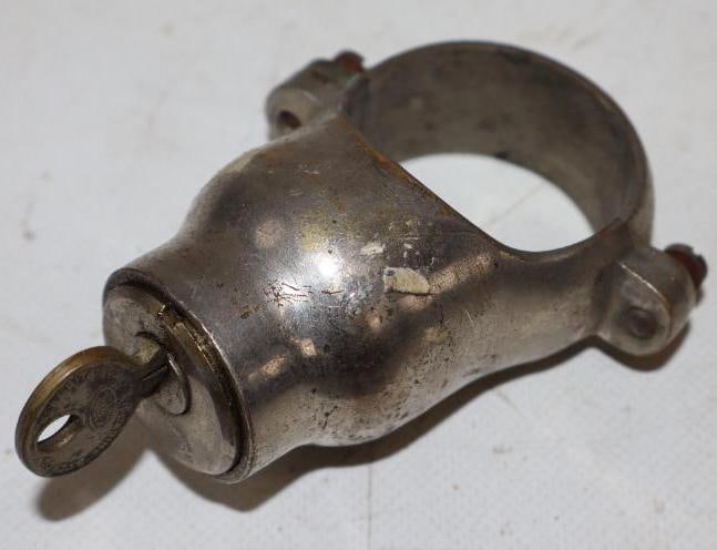 Norisko Model B Automobile Lock w/ Key (1 of 2)