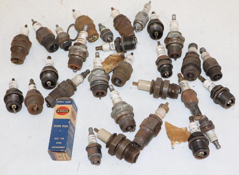 Group of 30 Wizard, Defiant, BF Goodrich, Champion X, Autolite And Amoco Early Automobile Spark: largest is 3"