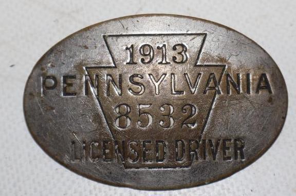 1913 Pennsylvania License Driver Pin Back Badge: 2.50" x 1.75"