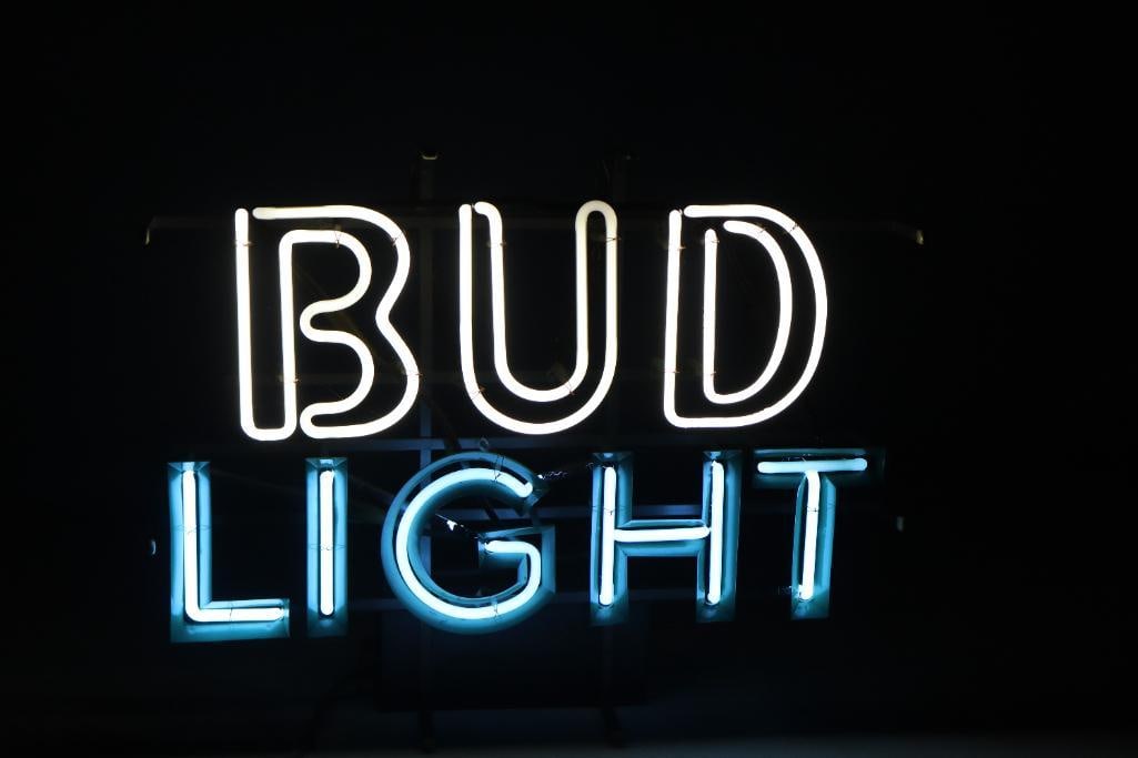 Bud Light Light up Advertising Window Neon: Is in good working order with bright colors. 24" x 5.5" x 18.5"