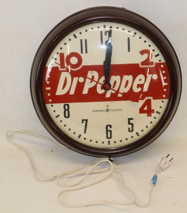 General Electric 10-2-4 Dr. Pepper Advertising Clock (1 of 5)