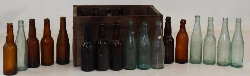 Horse Head Beer And Ale Wooden Carrying Crate With 24 Different Embossed Beer Bottles (1 of 8)