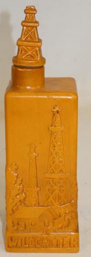 Wilcatter Oil Derrick Whiskey Decanter (1 of 3)