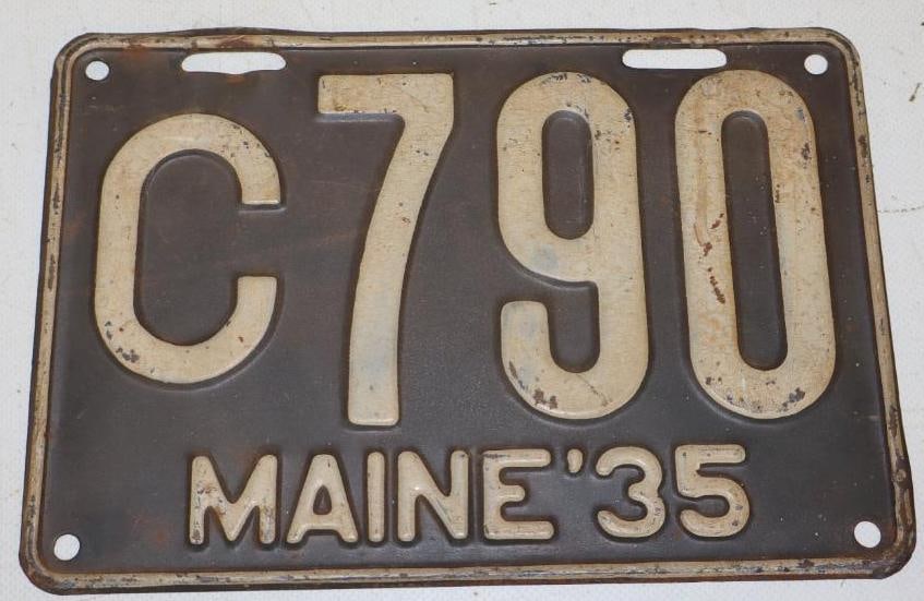 1935 Maine 4 Digit "Shorty" Original Paint License Plate: 9" x 6.25"