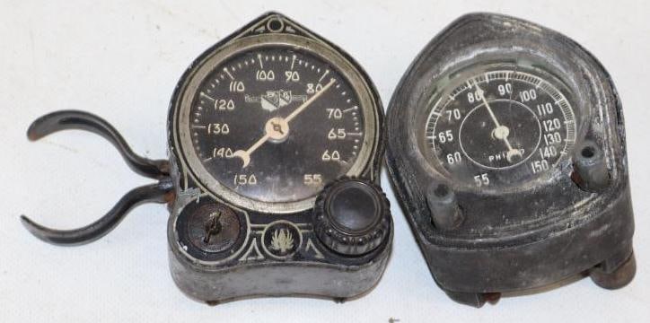 Group of 2 Early Automobile  Mountable Tire Pressure Gauges (1 of 2)