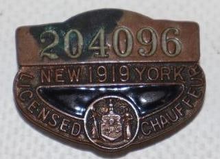 1919 New York Licensed Chauffeur Cloisonne Lapel Pin (1 of 2)