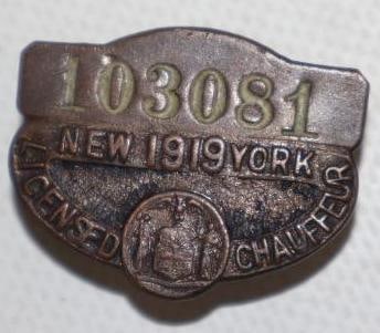 1919 New York Licensed Chauffeur Cloisonne Lapel Pin (1 of 2)