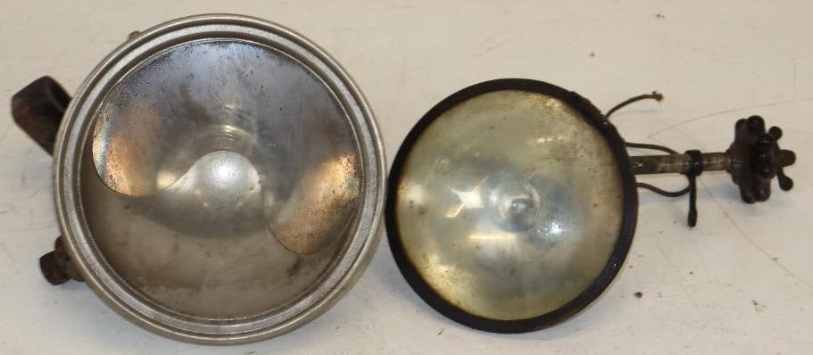Group of 2 Different Early Automobile Accessory Lights With Brackets (1 of 3)