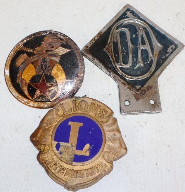 Group of 3 Lions International Masonic Temple And DA License Plate Topper And Radiator Badges: largest is 4" x 5"