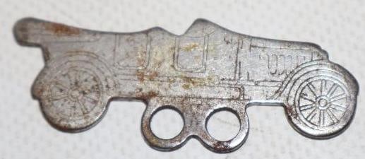 Figural Car Shaped Oakland Liberty Garage Glassport PA Advertising Give A Way: 2" x .75"
