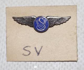 Winged WWII Vought-Sikorsky Aviation Lapel Pin (1 of 2)
