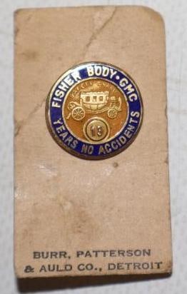 GMC Fisher Body 13 Years No Accidents Cloisonne Lapel Pin (1 of 2)