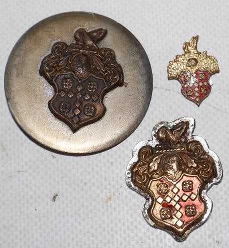 Group of 3 Different Packard  Wheel And Interior Emblems (1 of 2)