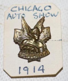 1914 Chicago Auto Show Brass Lapel Pin (1 of 2)