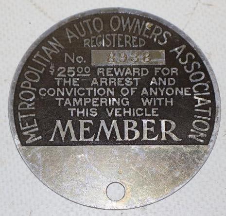 Metropolitan Auto Owners Association Member Identification Badge: 2.50" x 2.50".