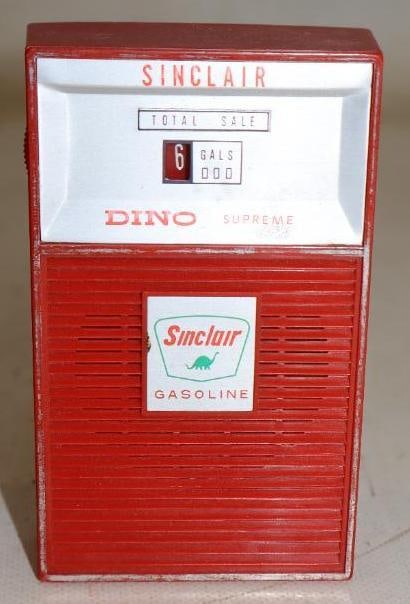 Sinclair Dino Gasoline Pocket Transistor Radio (1 of 3)