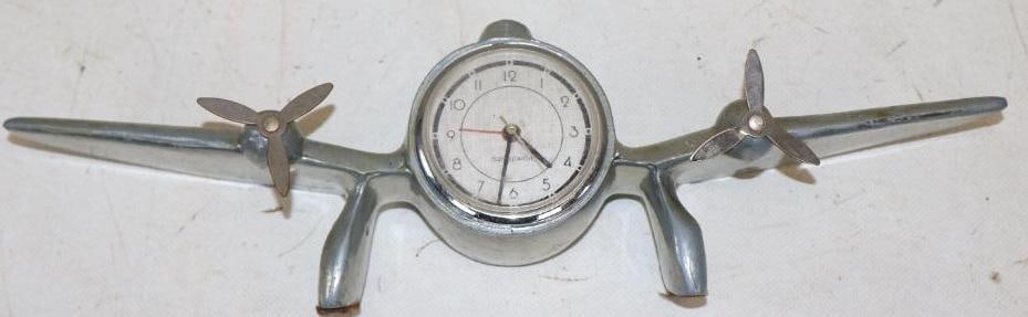 Desk Top Twin Prop Airplane Wind Up Clock (1 of 3)