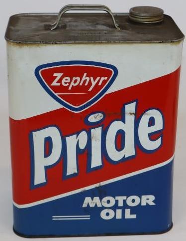 Zephyr Pride 2 Gallon Motor Oil Can: 8" x 10.5" x 5.5"