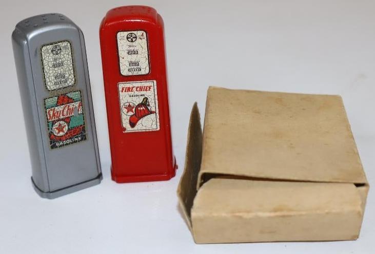 Group of 2 Texaco Fire Chief, and Sky Chief Advertising Salt and Pepper Shakers with Original Box (1 of 2)