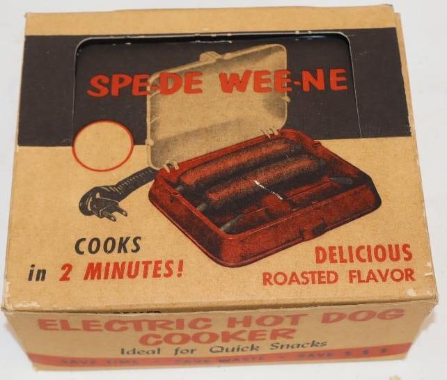 Spe-De Wee-Ne Electric Hot Dog Cooker in Original Box: 7" x 6" x 3"